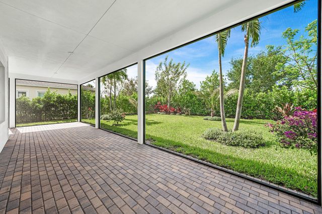 19196 Broad Shore Walk, Loxahatchee, FL 33470
