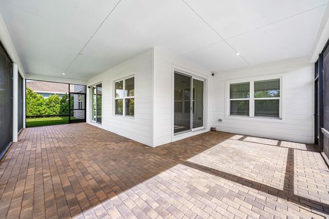 19196 Broad Shore Walk, Loxahatchee, FL 33470