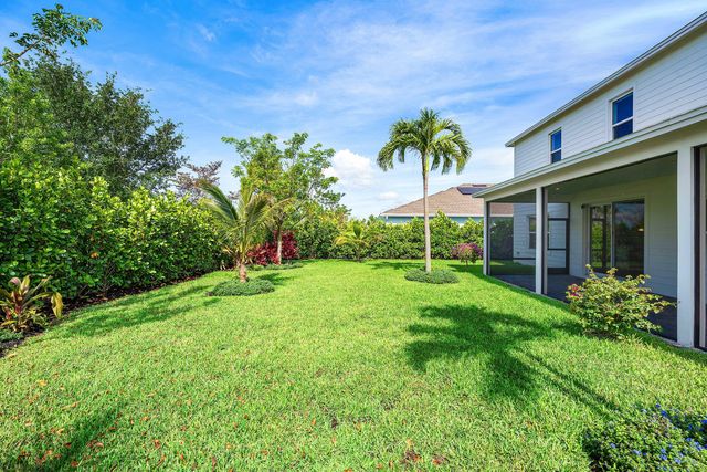 19196 Broad Shore Walk, Loxahatchee, FL 33470