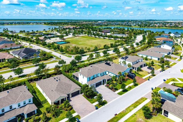 19196 Broad Shore Walk, Loxahatchee, FL 33470