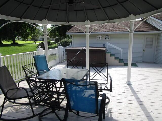 13805 Cobblestone Lane NW, Pickerington, OH 43147