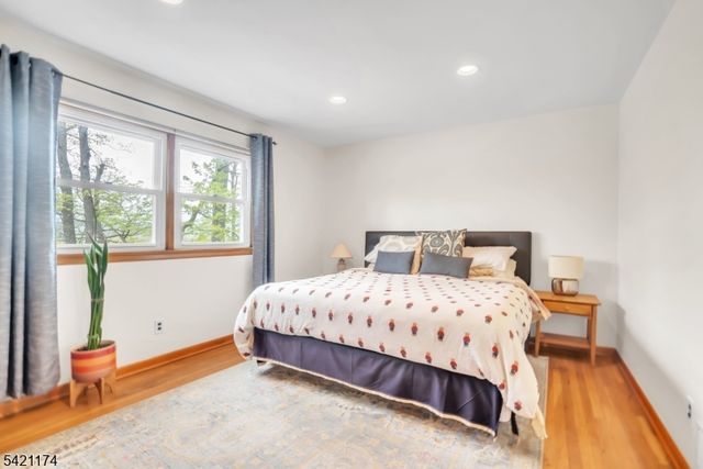 12 Stafford Dr, Wanaque Boro, NJ 07465