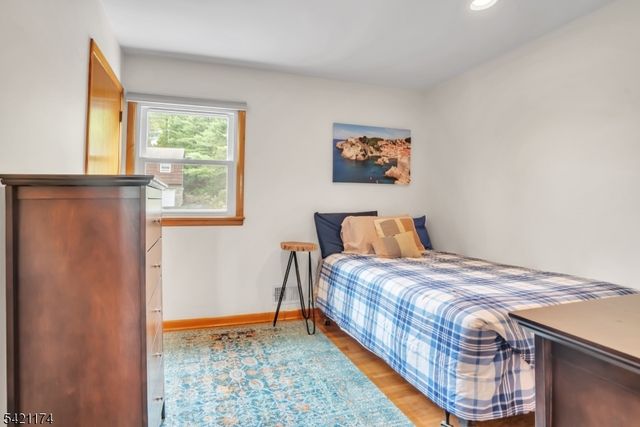 12 Stafford Dr, Wanaque Boro, NJ 07465