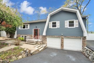 12 Stafford Dr, Wanaque Boro, NJ 07465
