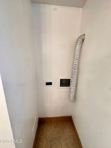 3134 6th Avenue 2, Troy, NY 12180