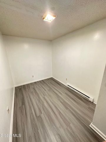 3134 6th Avenue 2, Troy, NY 12180