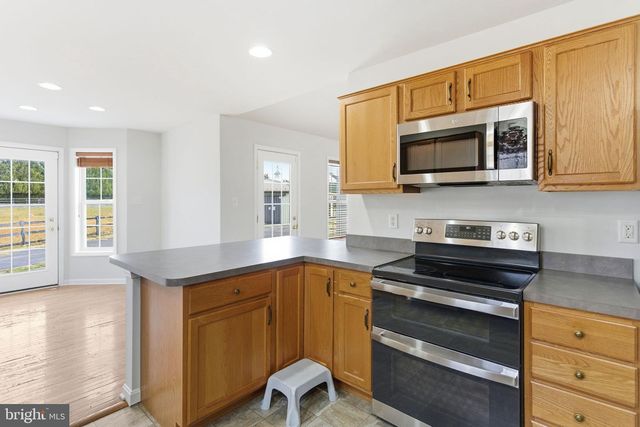 429 AZURE DR, Martinsburg, WV 25404