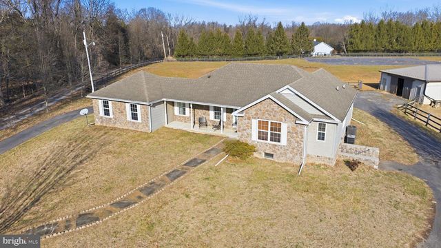 429 AZURE DR, Martinsburg, WV 25404