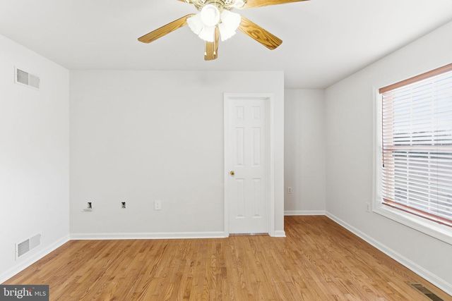 429 AZURE DR, Martinsburg, WV 25404