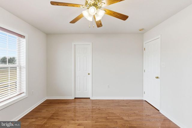 429 AZURE DR, Martinsburg, WV 25404