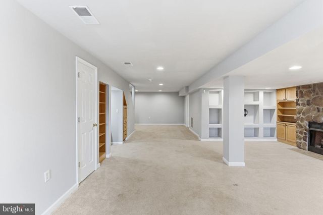 429 AZURE DR, Martinsburg, WV 25404