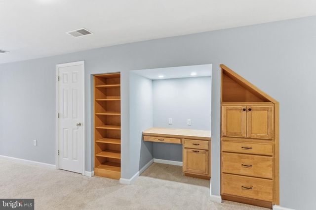 429 AZURE DR, Martinsburg, WV 25404