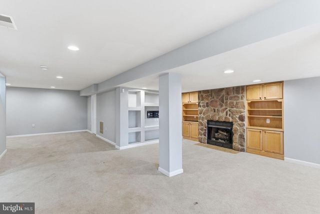 429 AZURE DR, Martinsburg, WV 25404