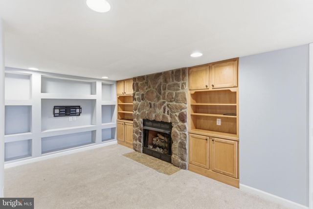 429 AZURE DR, Martinsburg, WV 25404