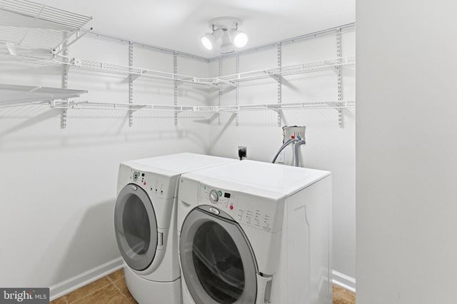 429 AZURE DR, Martinsburg, WV 25404