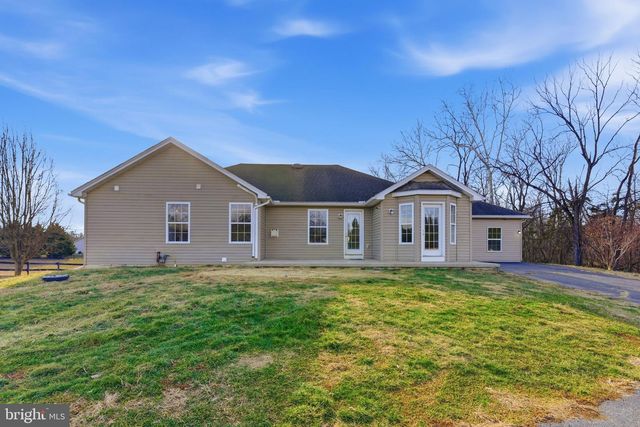 429 AZURE DR, Martinsburg, WV 25404