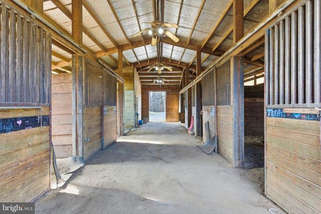 429 AZURE DR, Martinsburg, WV 25404