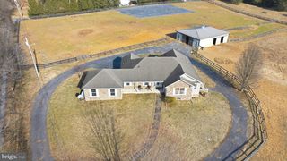 429 AZURE DR, Martinsburg, WV 25404