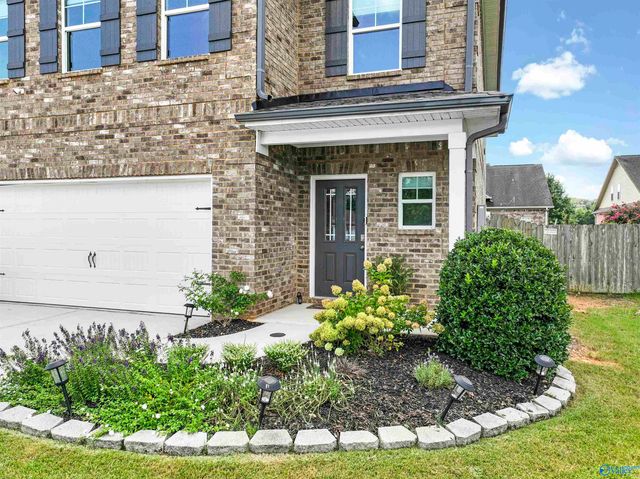 14 Shadow Way, Decatur, AL 35603