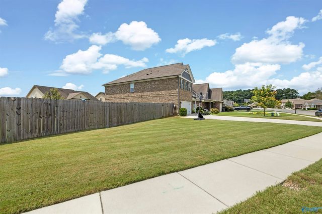 14 Shadow Way, Decatur, AL 35603