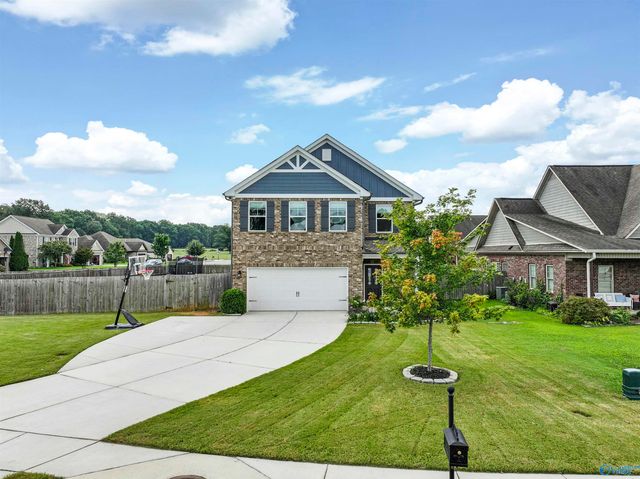 14 Shadow Way, Decatur, AL 35603