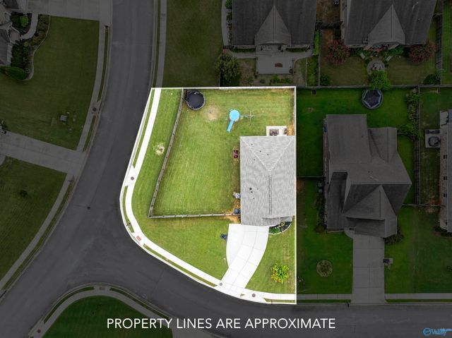 14 Shadow Way, Decatur, AL 35603