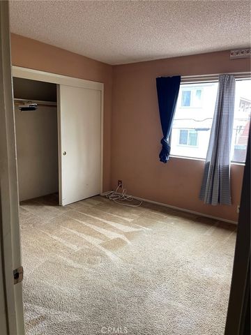 141 N Parkwood Ave 7, Pasadena, CA 91107