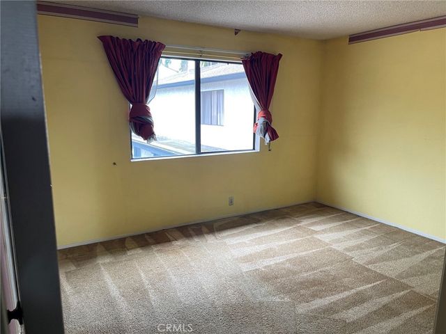 141 N Parkwood Ave 7, Pasadena, CA 91107