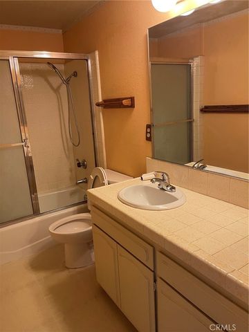 141 N Parkwood Ave 7, Pasadena, CA 91107