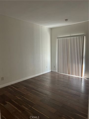 212 Rochester, Huntington Beach, CA 92648