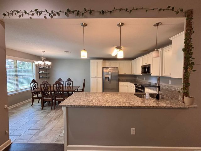 310 S Shady Lane, Benton, AR 72015