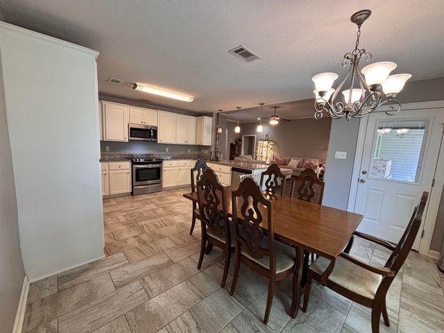 310 S Shady Lane, Benton, AR 72015