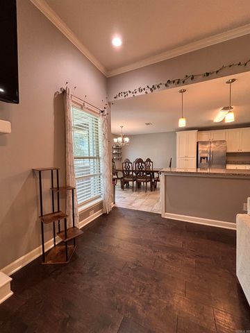 310 S Shady Lane, Benton, AR 72015