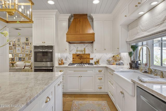 625 Roselawn Boulevard, Lafayette, LA 70503