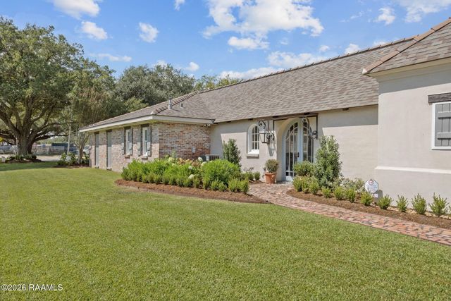 625 Roselawn Boulevard, Lafayette, LA 70503