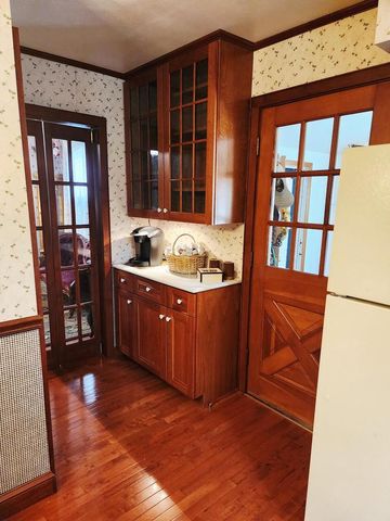 319 Elizabeth STREET, Watertown, WI 53098