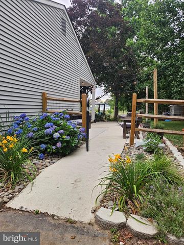 1092 MULLICA HILL RD, Mullica Hill, NJ 08062