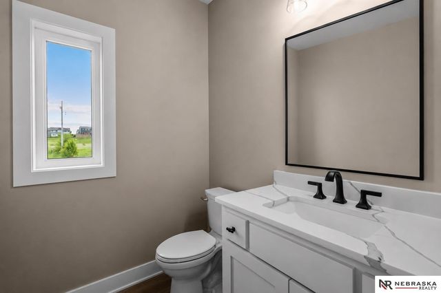 13555 S 49th Street, Papillion, NE 68133