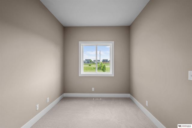 13555 S 49th Street, Papillion, NE 68133