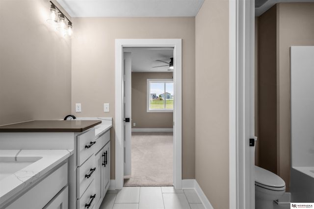 13555 S 49th Street, Papillion, NE 68133