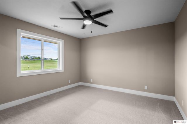 13555 S 49th Street, Papillion, NE 68133
