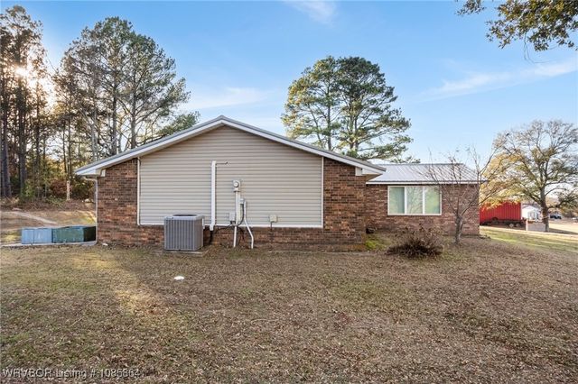2445 Hollow Tree Lane, Van Buren, AR 72956