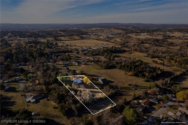 2445 Hollow Tree Lane, Van Buren, AR 72956