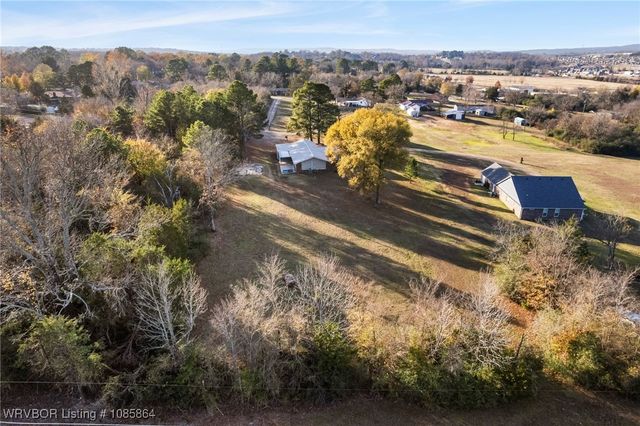 2445 Hollow Tree Lane, Van Buren, AR 72956