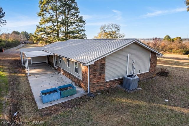 2445 Hollow Tree Lane, Van Buren, AR 72956