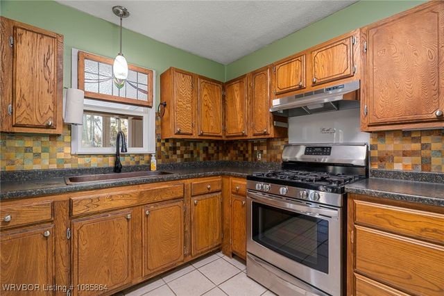 2445 Hollow Tree Lane, Van Buren, AR 72956