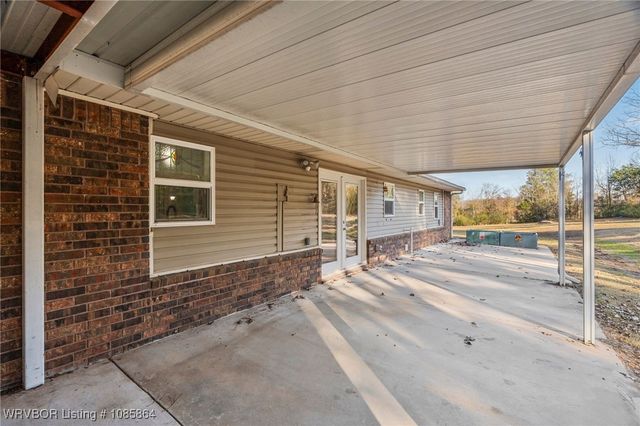 2445 Hollow Tree Lane, Van Buren, AR 72956
