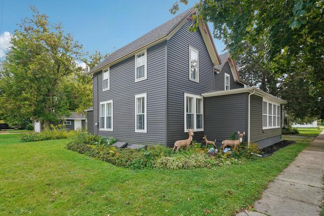 328 Sumner STREET, Genoa City, WI 53128