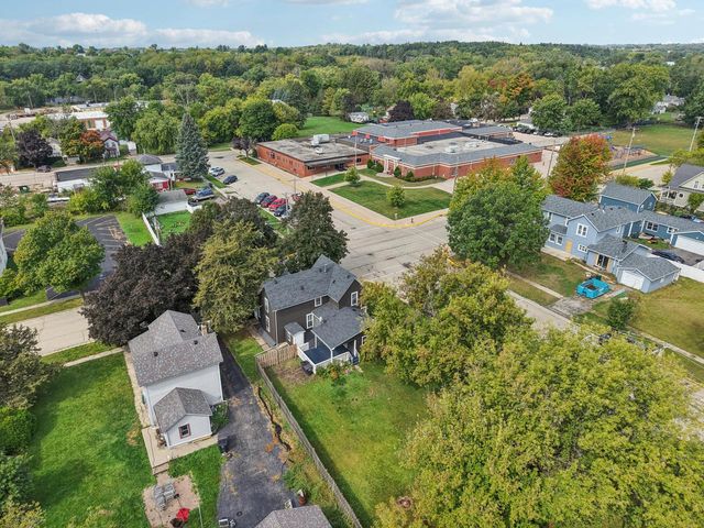 328 Sumner STREET, Genoa City, WI 53128