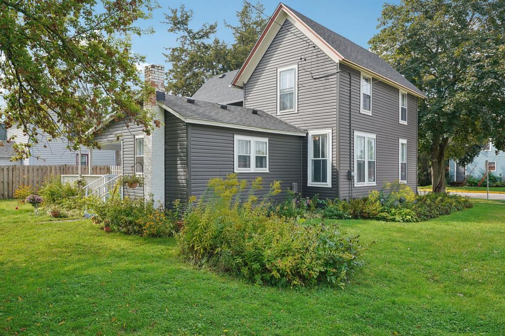 328 Sumner STREET, Genoa City, WI 53128